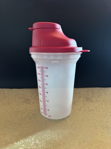 Tupperware mix fix shaker - tupperware,