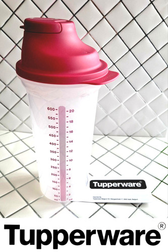 Tupperware shake shaker - ,
